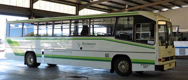 Bathurst Mercedes OC1621 Custom 300 7